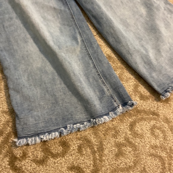 Hydraulic | High rise, wide freyed bottoms - Picture 3 of 14